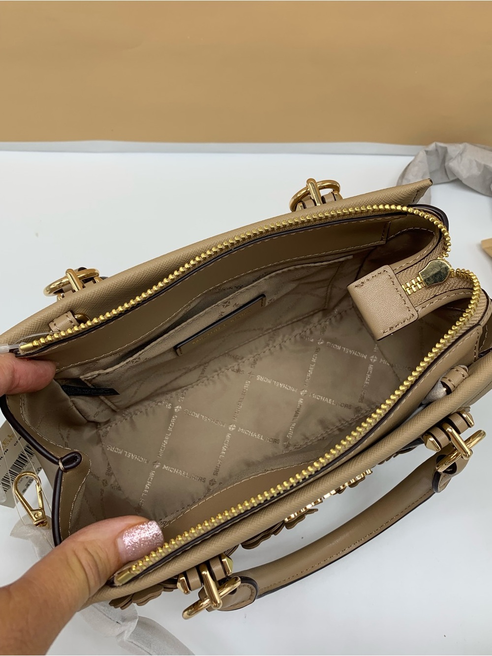 NWT Michael Kors Marilyn  Camel Floral Applique Satchel - Picture 9 of 15
